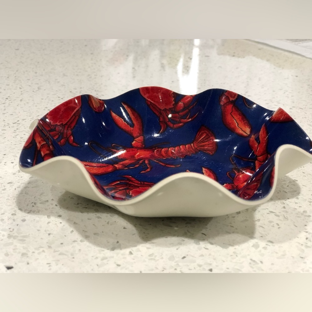 Ruffled Round Tray